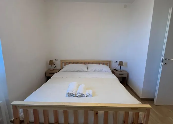 فندق مبيت وإفطار Sayonara 3*